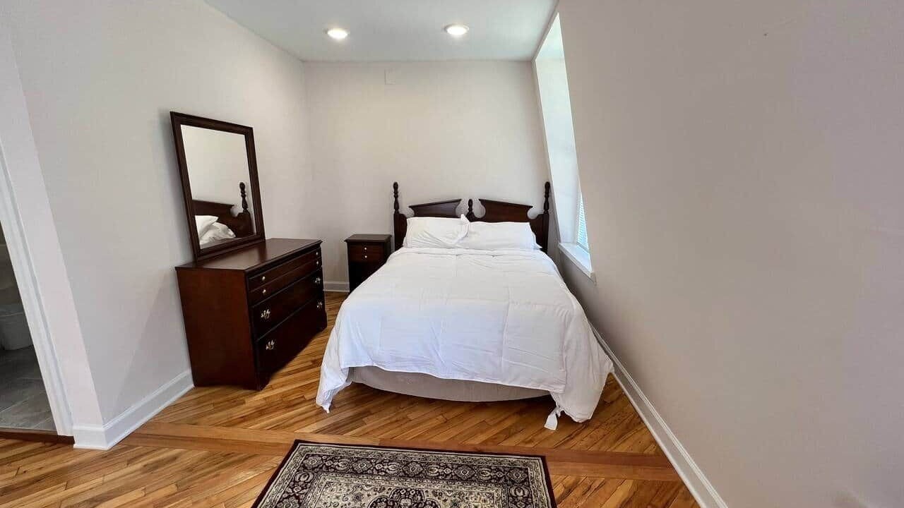 Photo of Bedroom in Fries