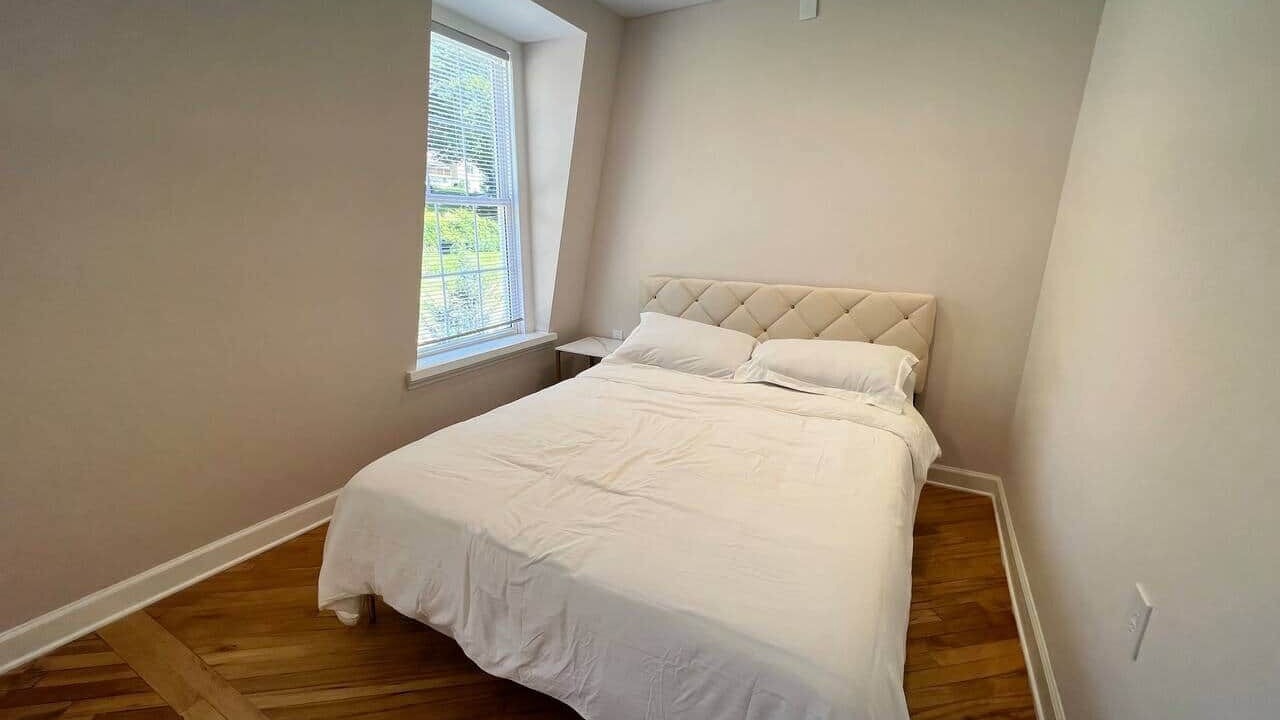 Photo of Bedroom in Fries