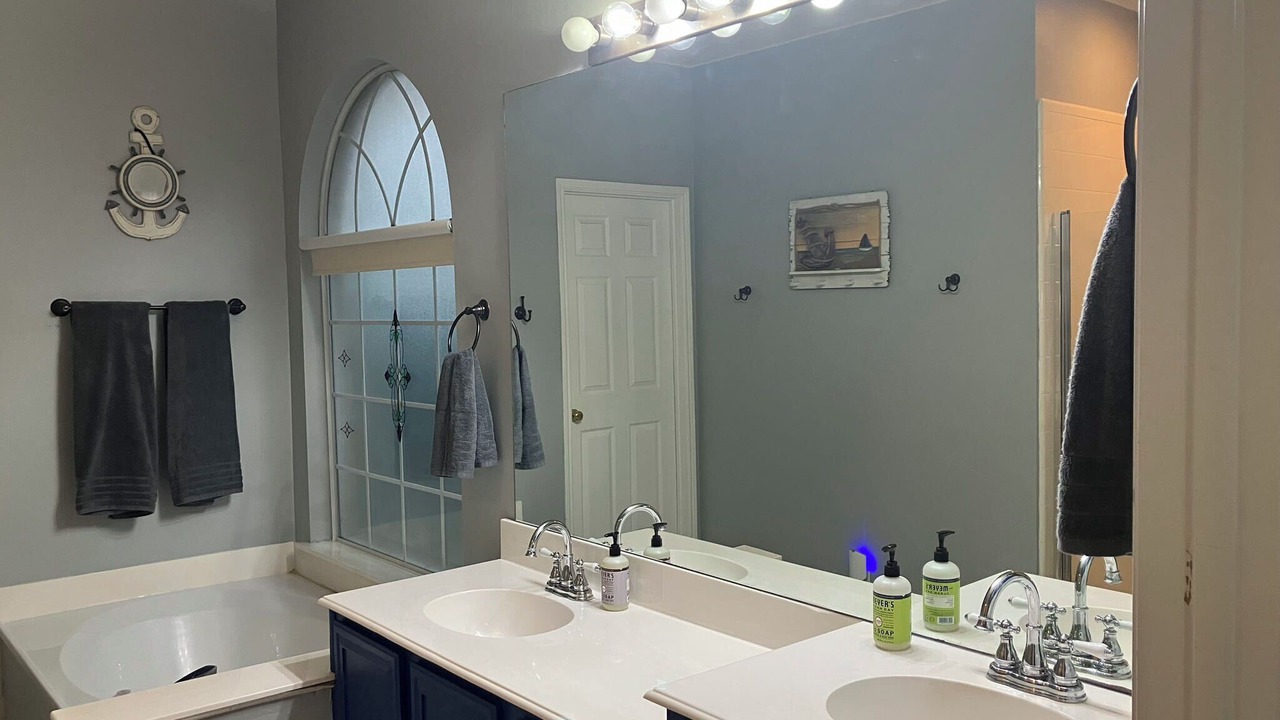 Photo of Bathroom in Lake Dallas