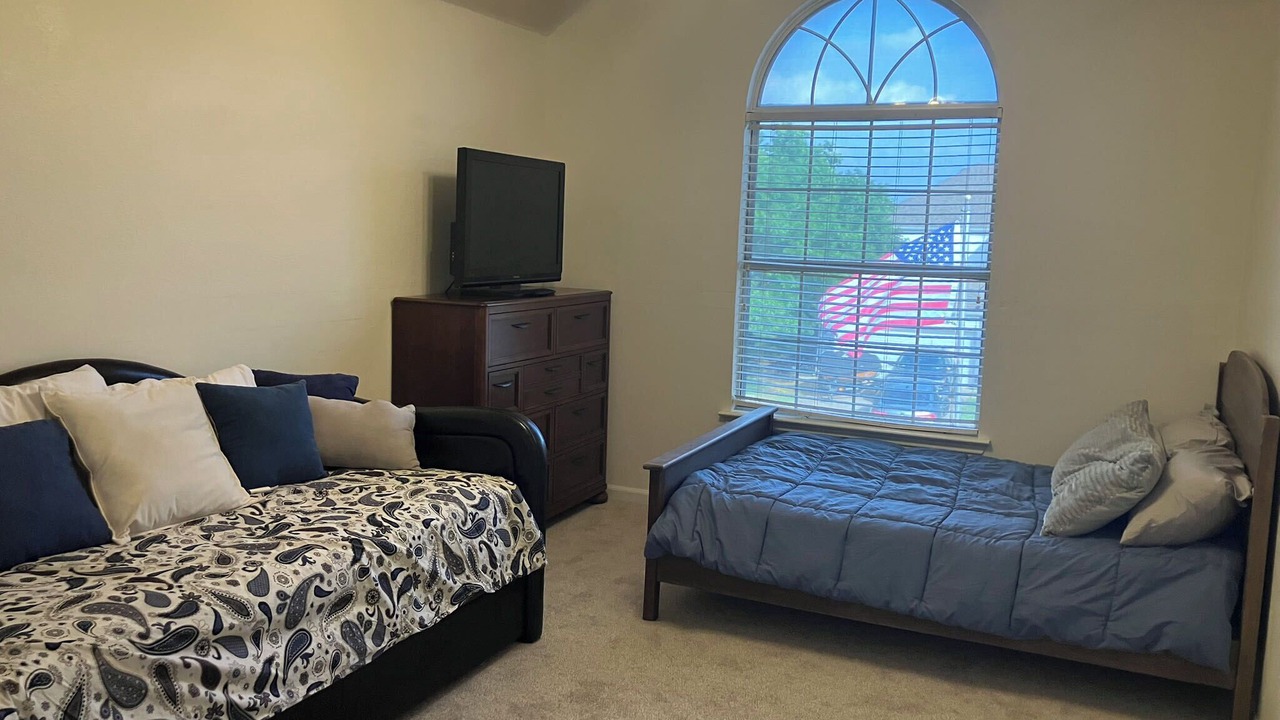 Photo of Bedroom in Lake Dallas