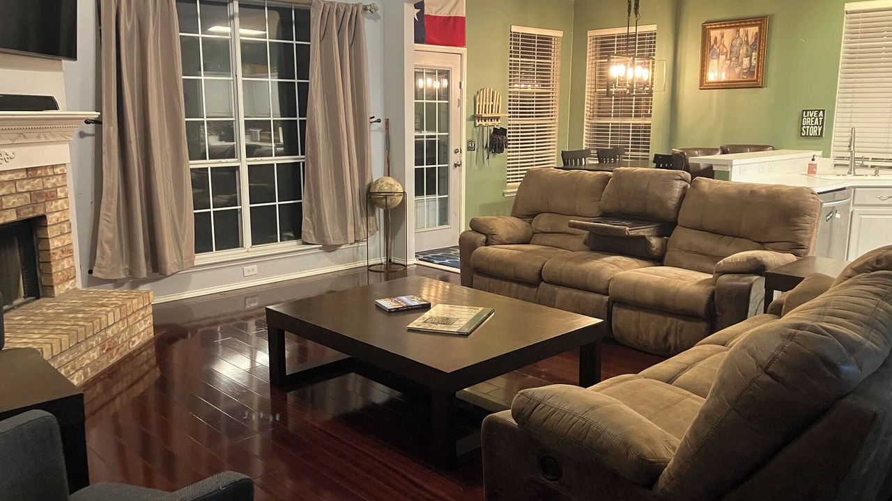 Photo of Livingroom in Lake Dallas