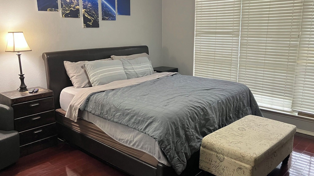 Photo of Bedroom in Lake Dallas