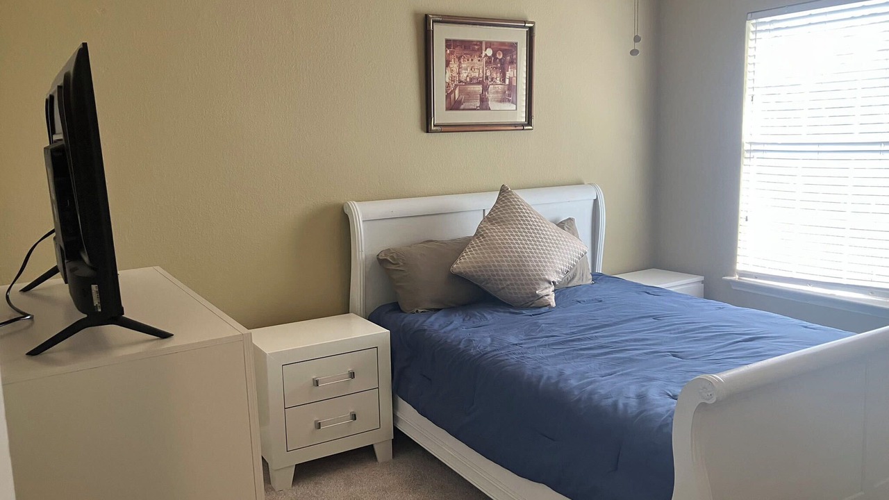 Photo of Bedroom in Lake Dallas
