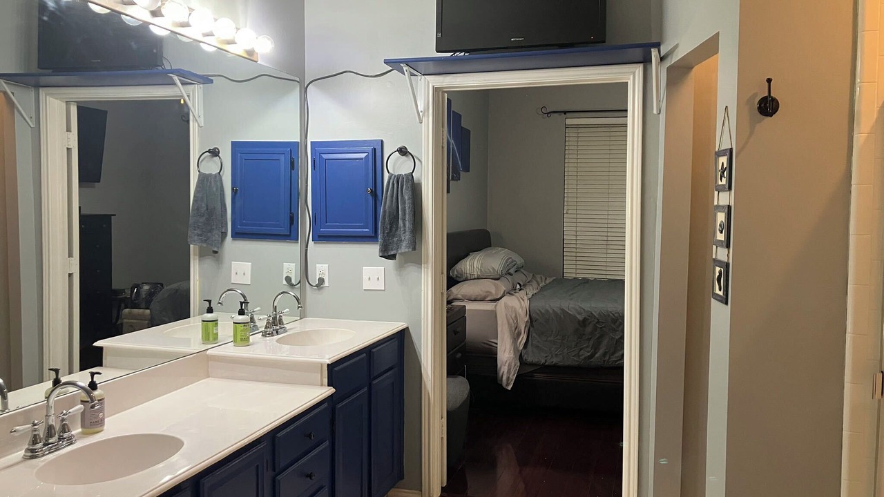Photo of Bedroom in Lake Dallas