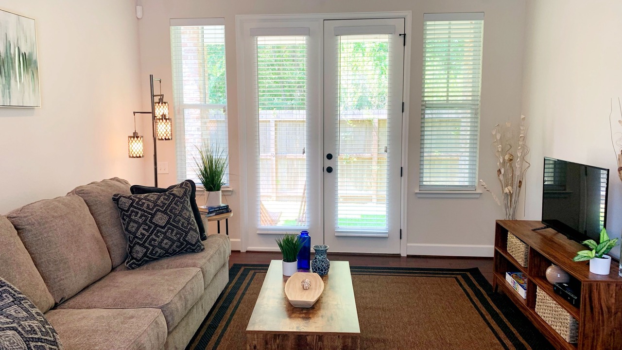 Photo of Livingroom in Grogan's Mill