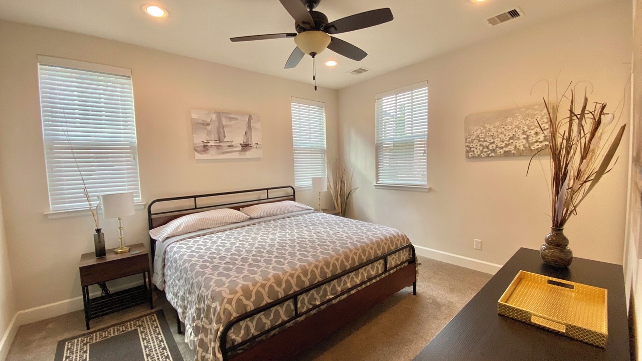 Photo of Bedroom in Grogan's Mill