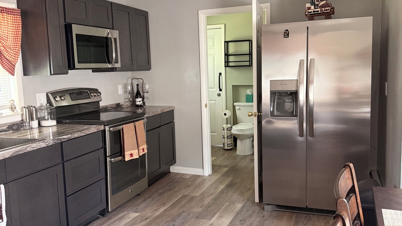 Photo of Kitchen in Salisbury Center