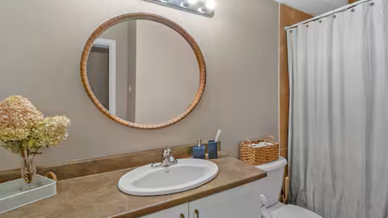 Photo of Bathroom in Ottawa Division