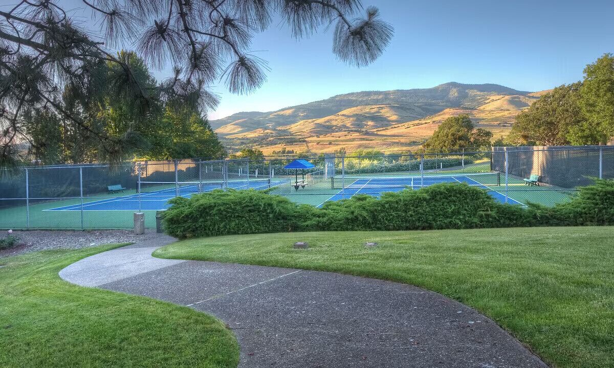 Photo of Others in Ashland