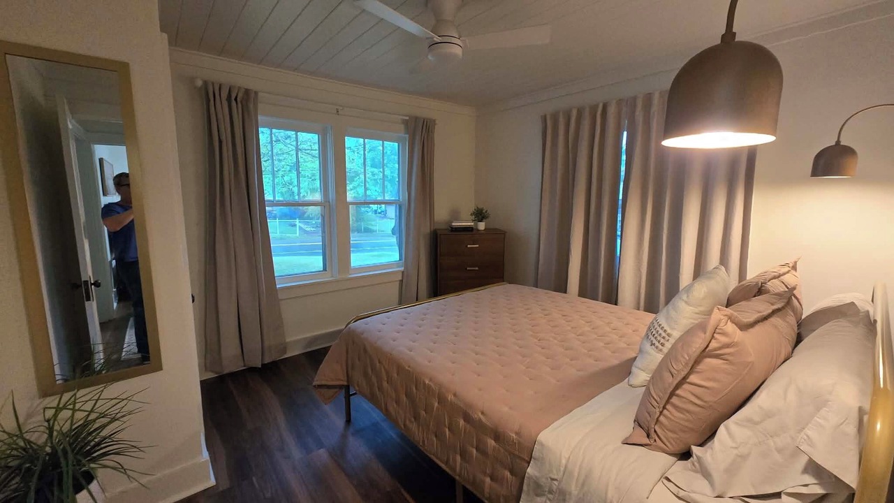 Photo of Bedroom in Lawrenceburg