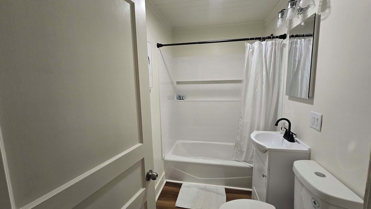 Photo of Bathroom in Lawrenceburg