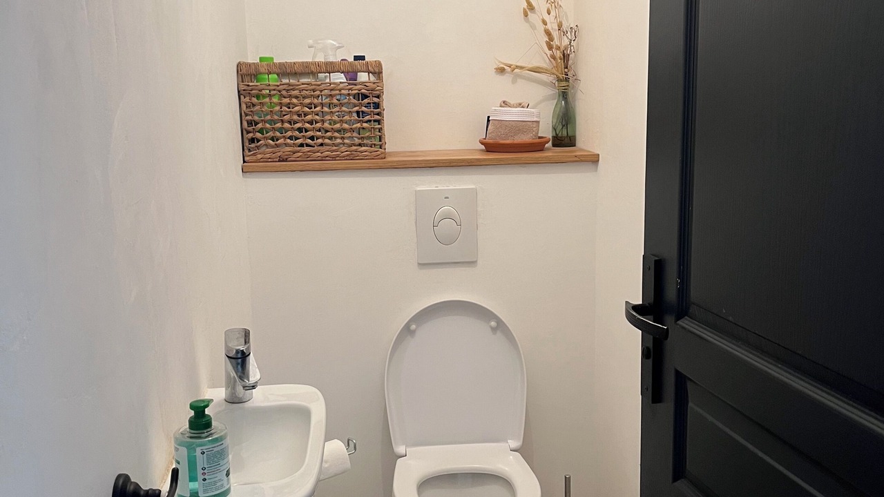 Photo of Bathroom in Souraide