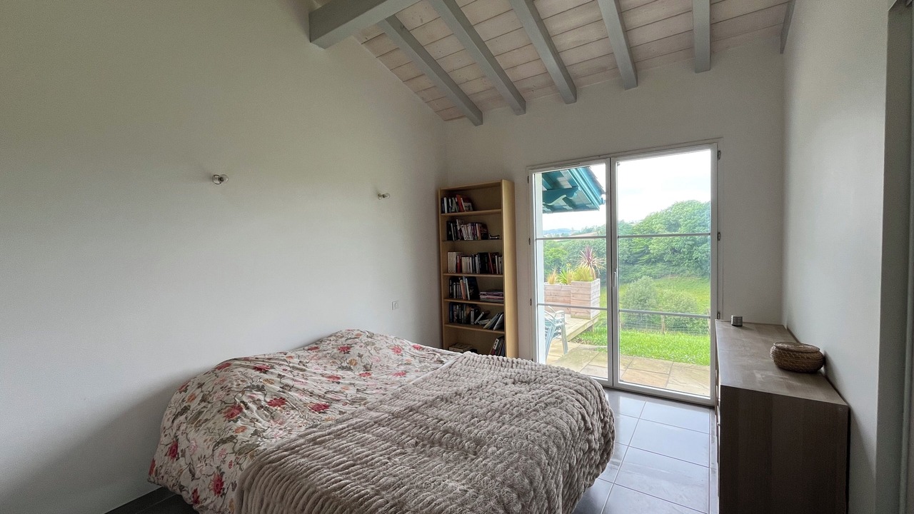 Photo of Bedroom in Souraide