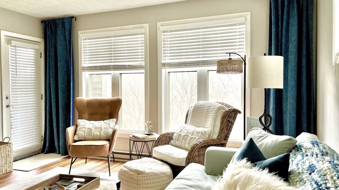 Photo of Livingroom in Seven Devils