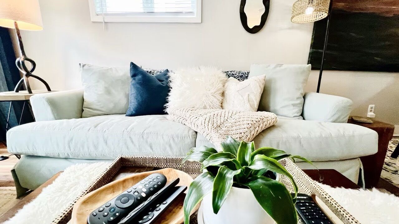 Photo of Livingroom in Seven Devils