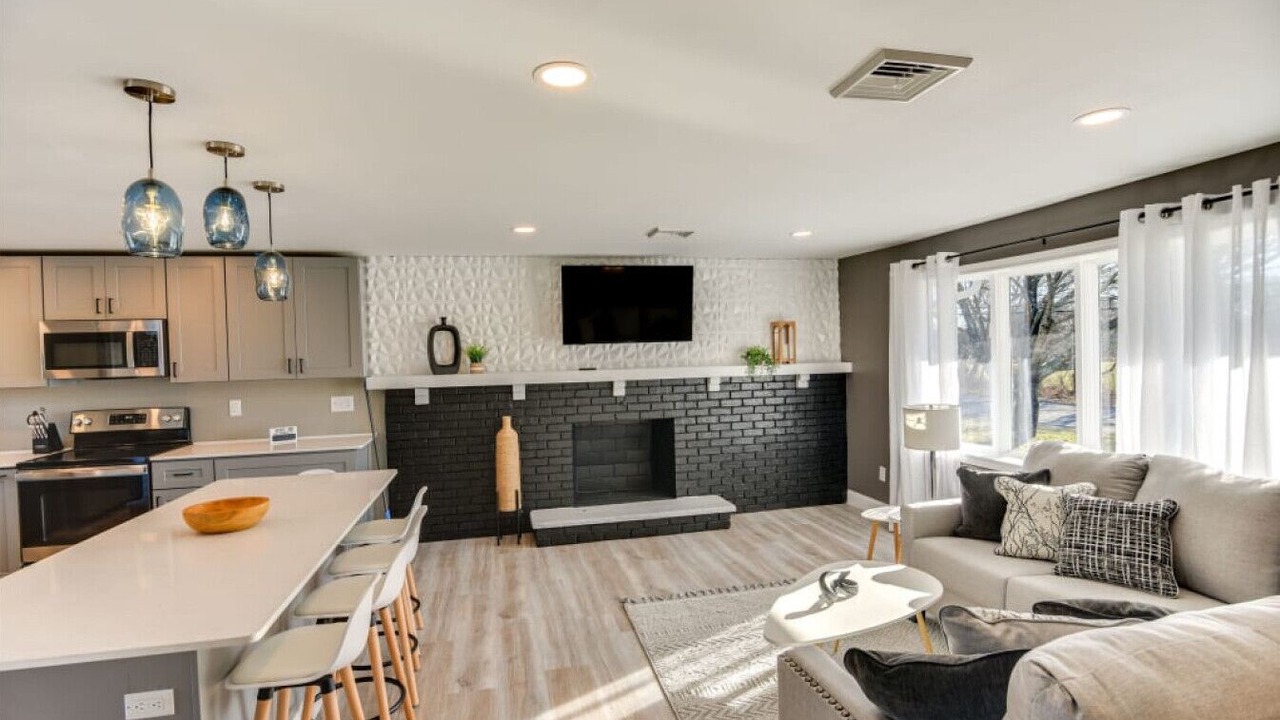 Photo of Livingroom in South Kingstown