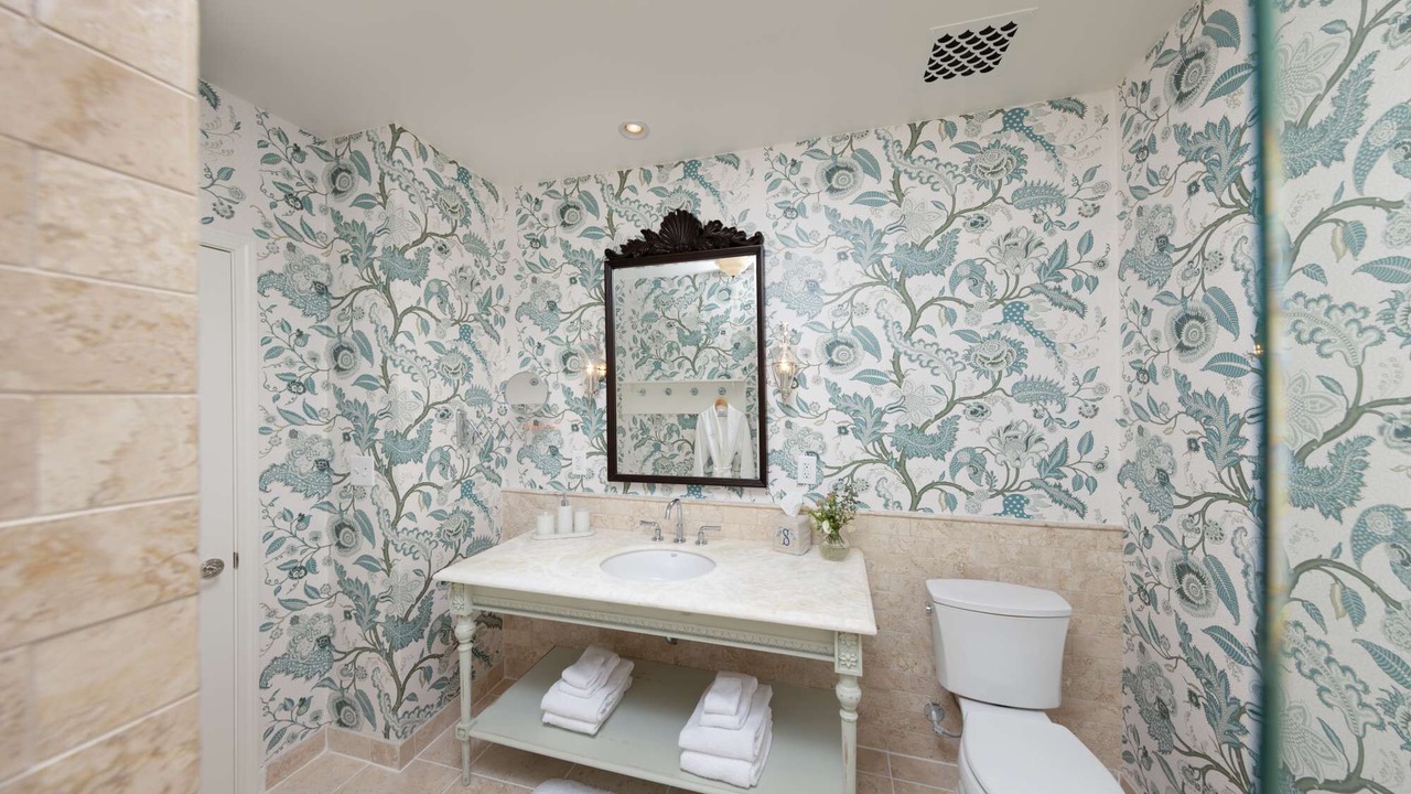 Photo of Bathroom in Duck