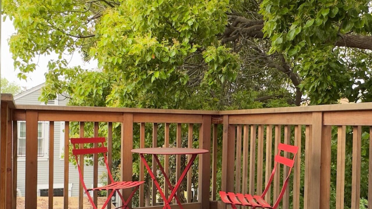 Photo of Outdoor in Upper Telegraph