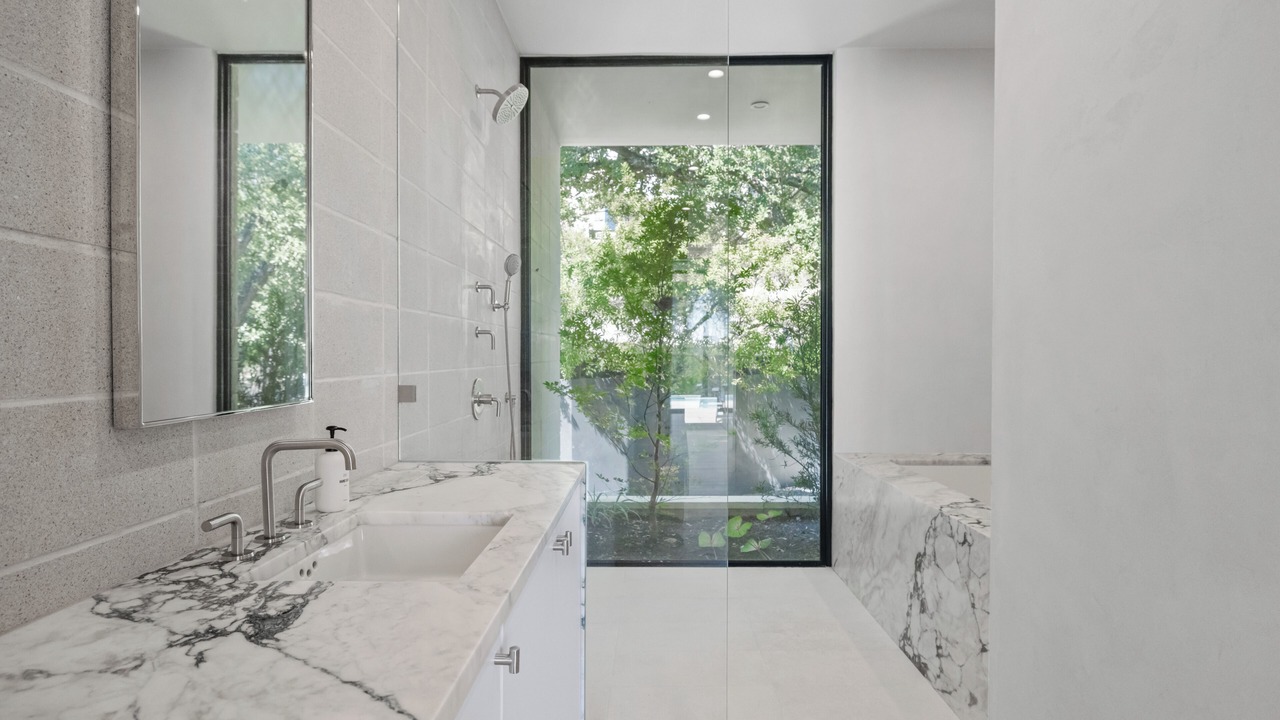 Photo of Bathroom in Ledge At Wild Basin