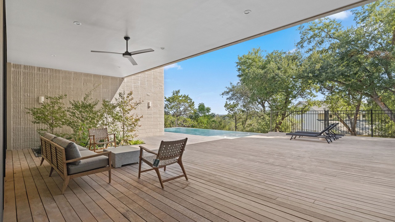 Photo of Patio Balcony in Ledge At Wild Basin