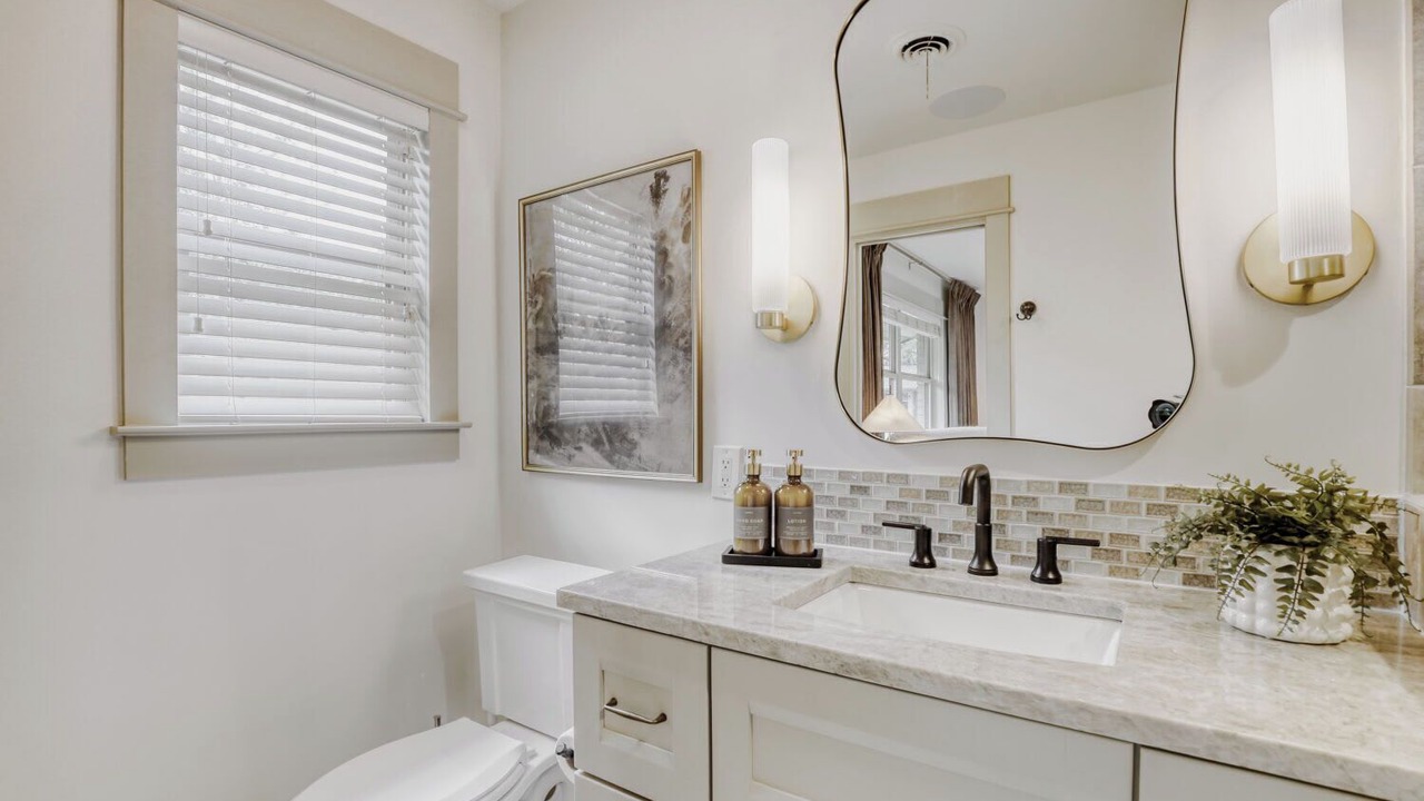 Photo of Bathroom in Georgetown