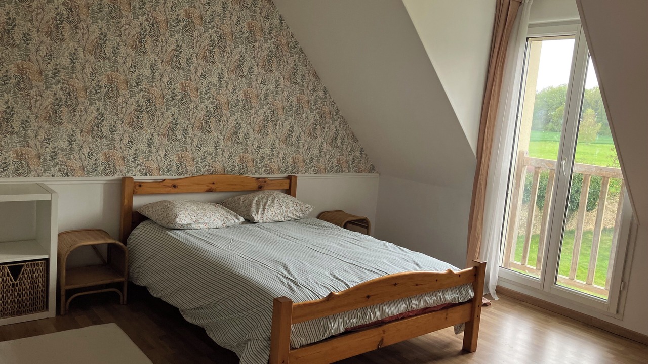 Photo of Bedroom in Guainville