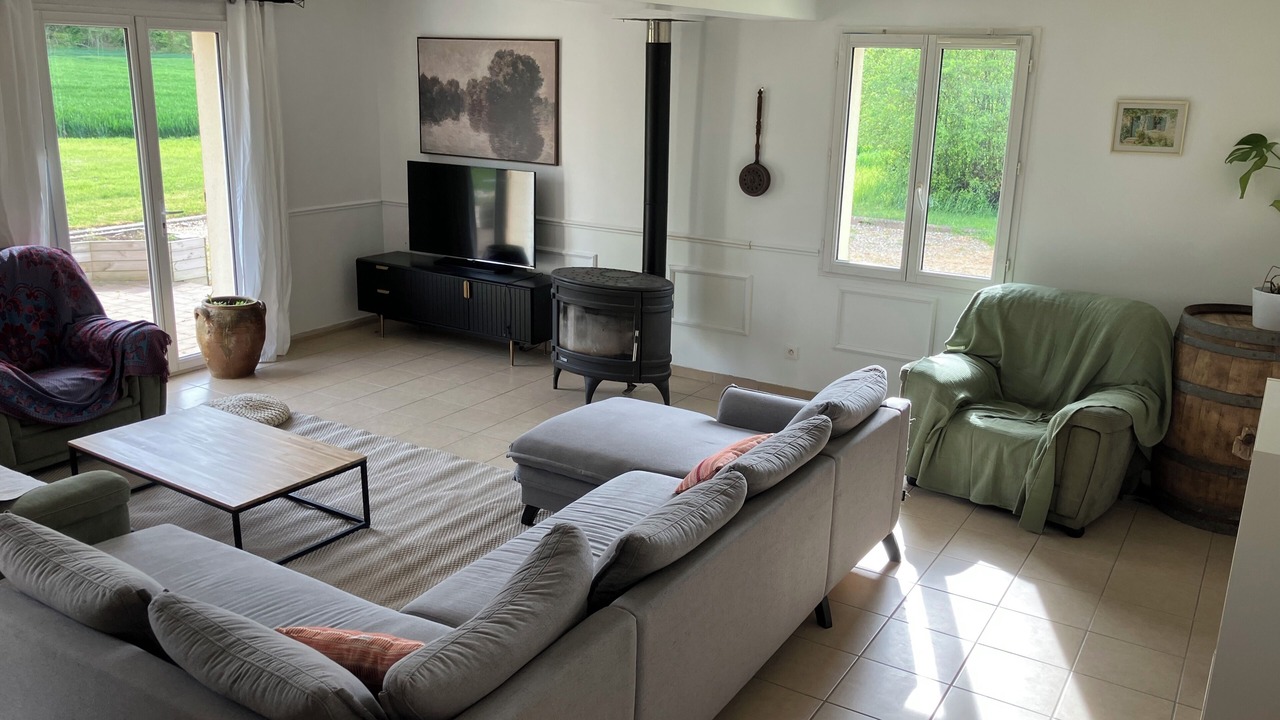 Photo of Livingroom in Guainville