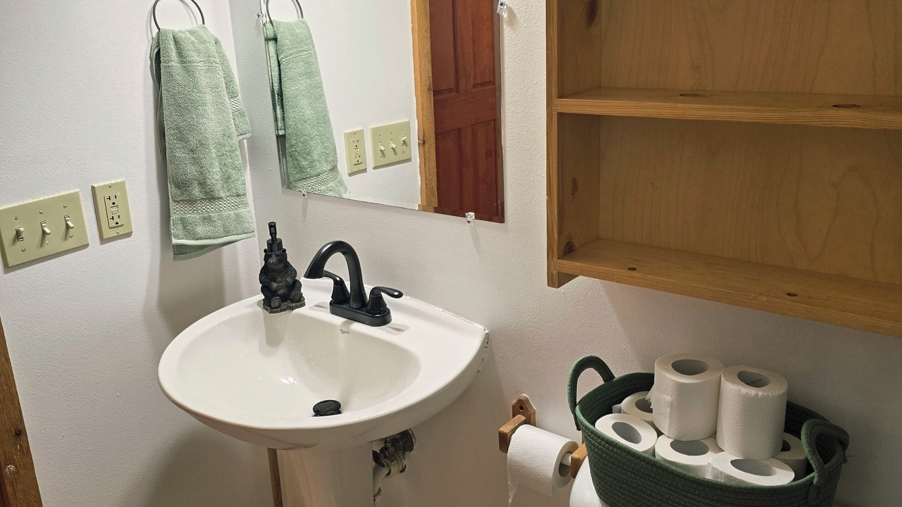 Photo of Bathroom in Warrens
