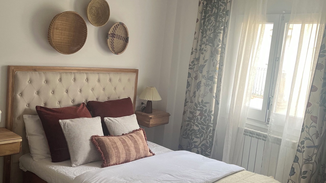 Photo of Bedroom in Campdevanol