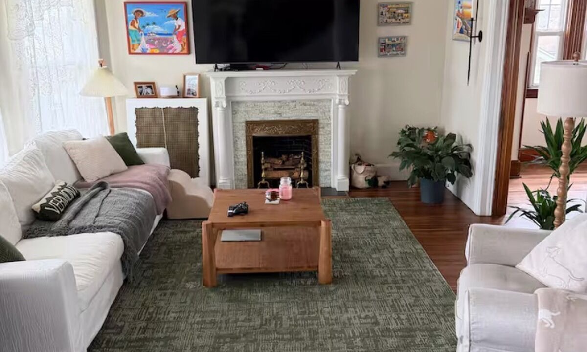 Photo of Livingroom in Belleville
