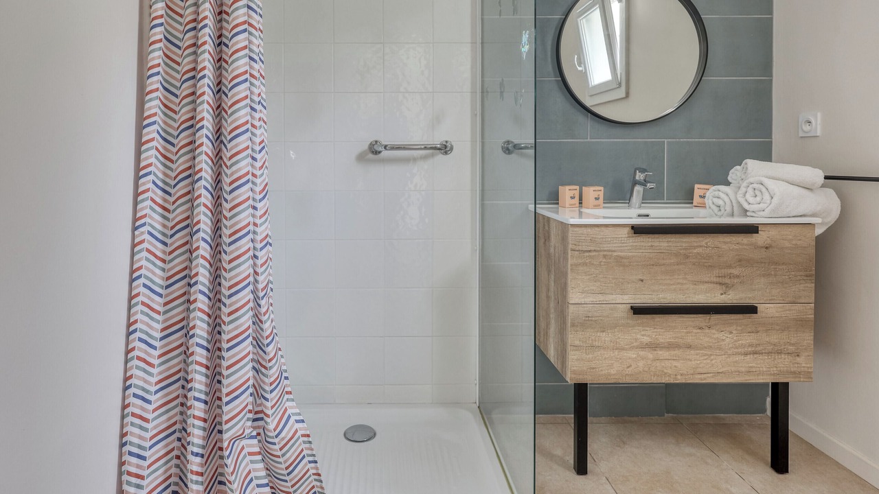Photo of Bathroom in La Seyne-sur-Mer