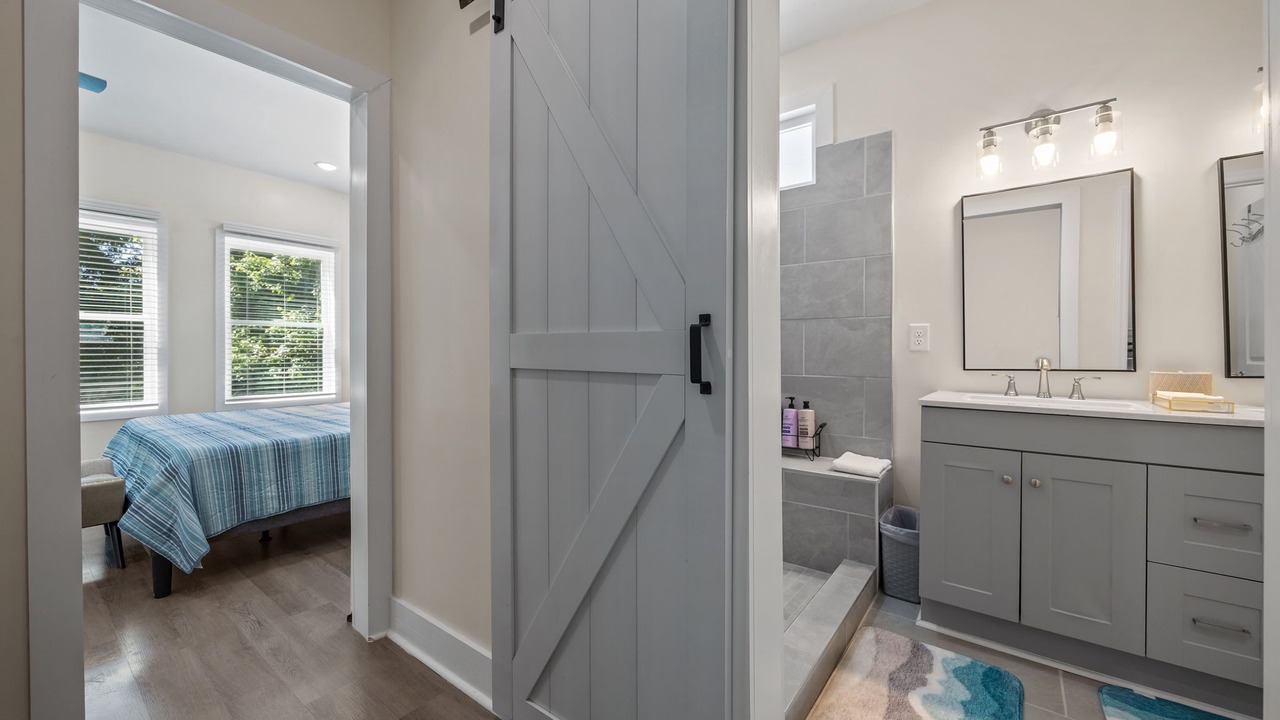 Photo of Bedroom in Downtown