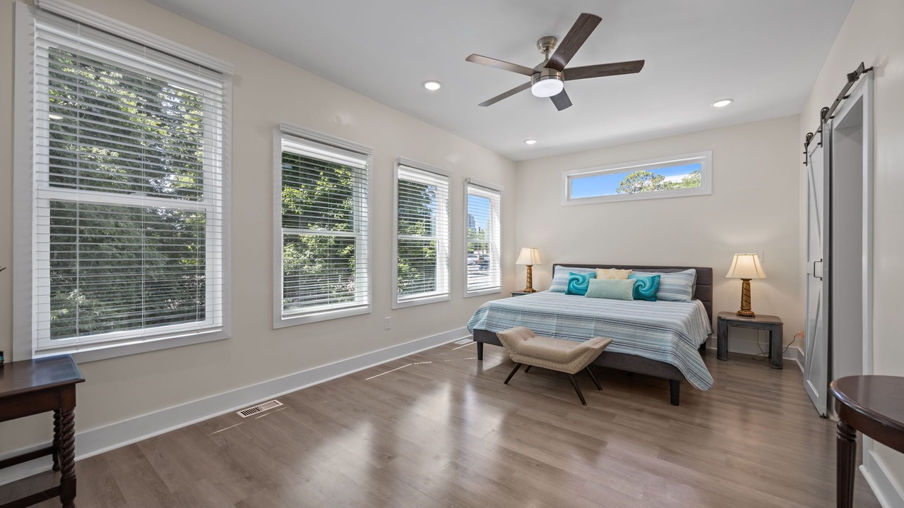 Photo of Bedroom in Downtown