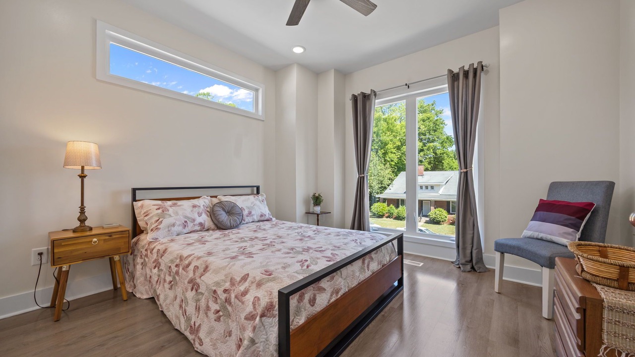 Photo of Bedroom in Downtown