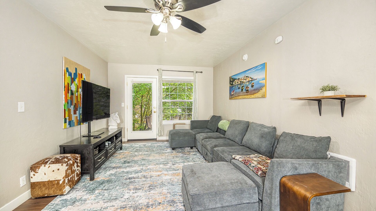 Photo of Livingroom in West Eugene