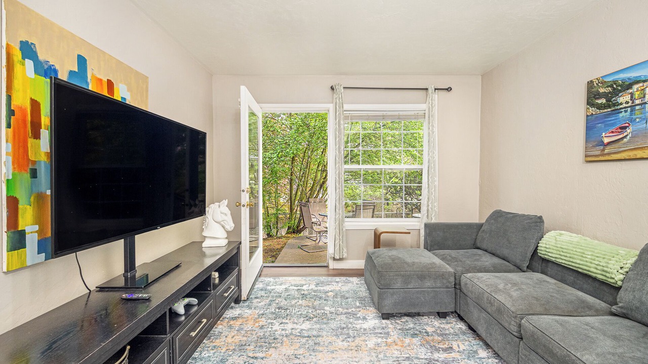 Photo of Livingroom in West Eugene