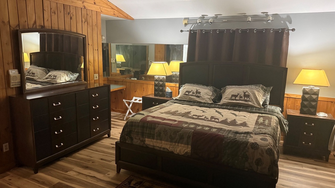 Photo of Bedroom in Dexter