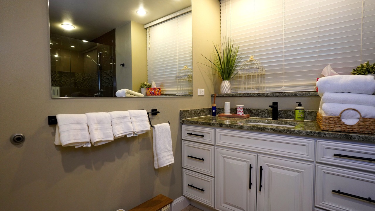Photo of Bedroom in North Creek