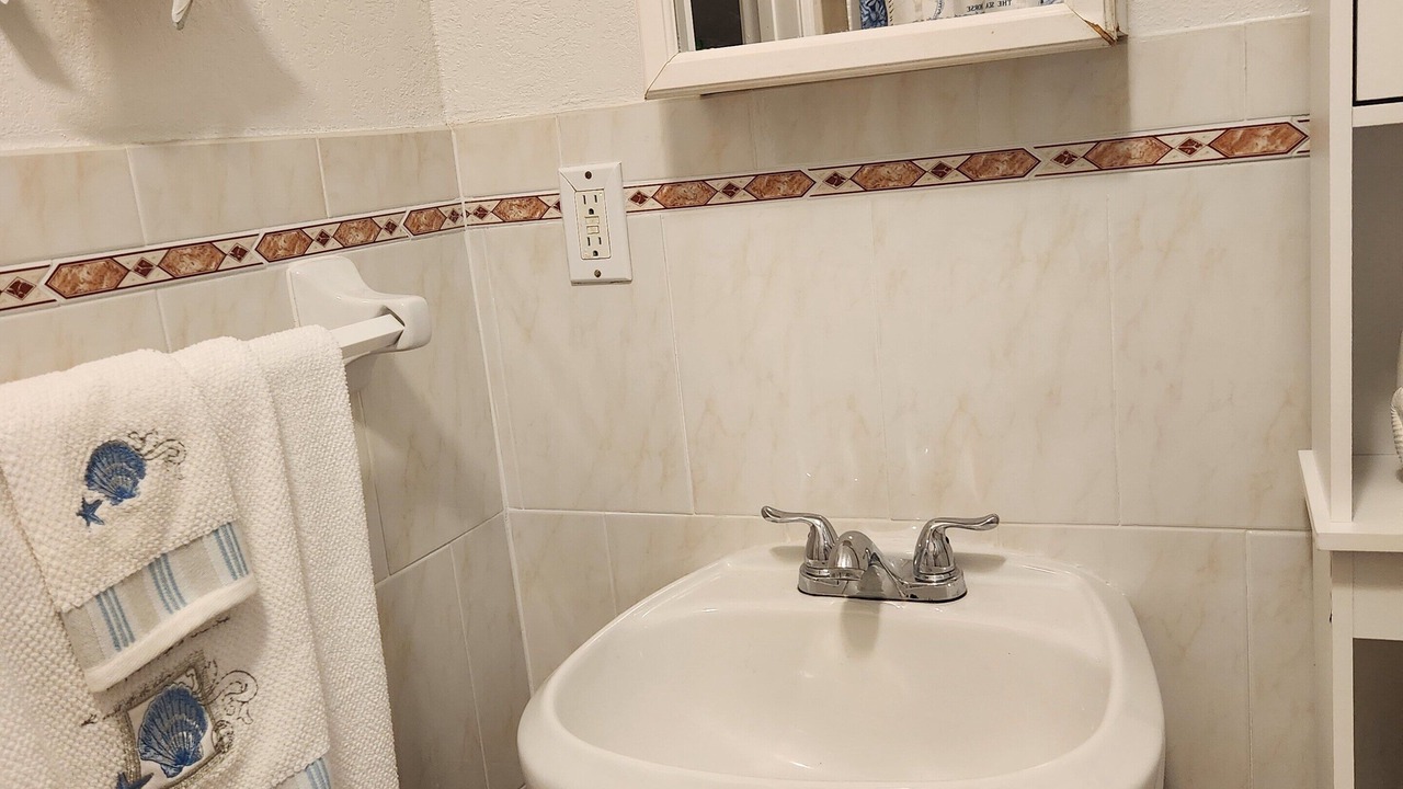 Photo of Bathroom in Driftwood