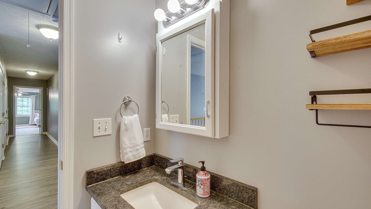 Photo of Bathroom in Massanutten