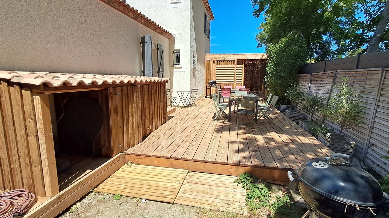 Photo of Outdoor in Saussan