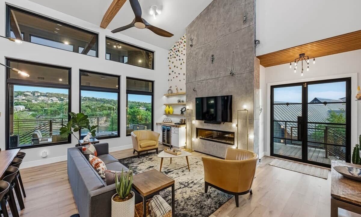 Photo of Livingroom in Briarcliff