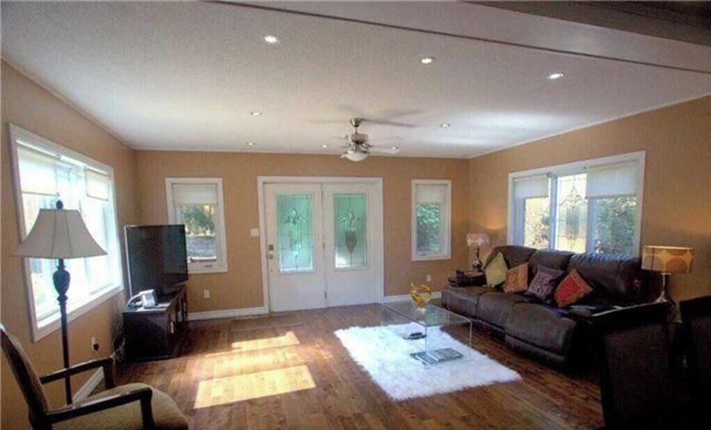 Photo of Livingroom in Scarborough