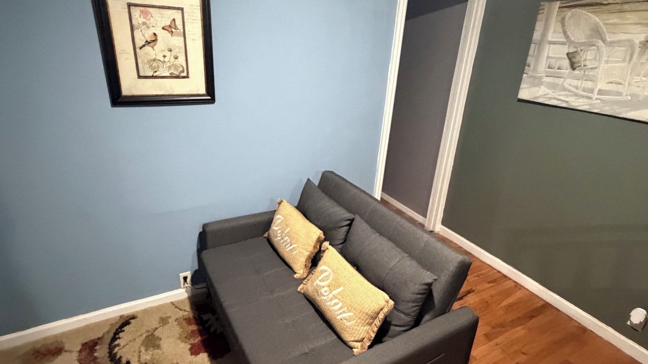 Photo of Livingroom in Garden City