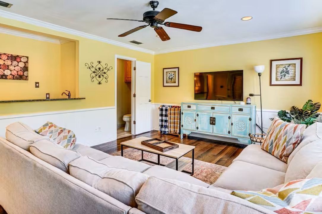 Photo of Livingroom in Bedford