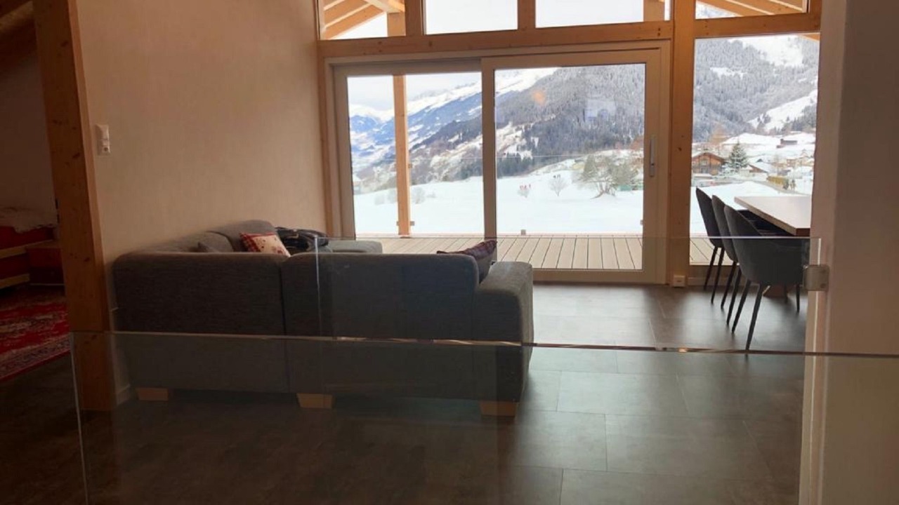 Photo of Livingroom in Tavanasa