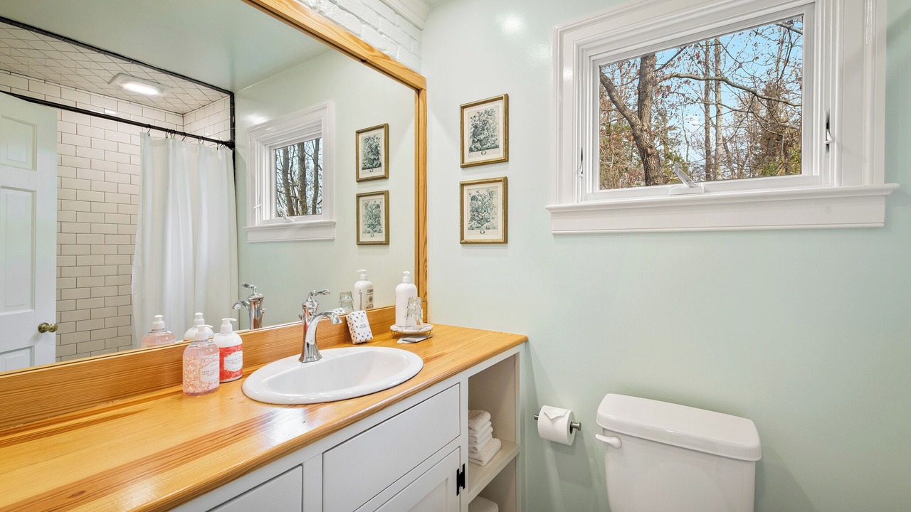 Photo of Bathroom in Batesville