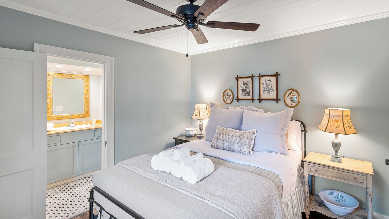 Photo of Bedroom in Batesville