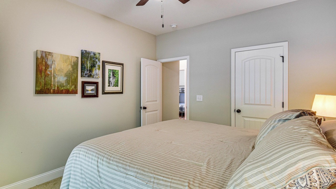 Photo of Bedroom in Toccoa