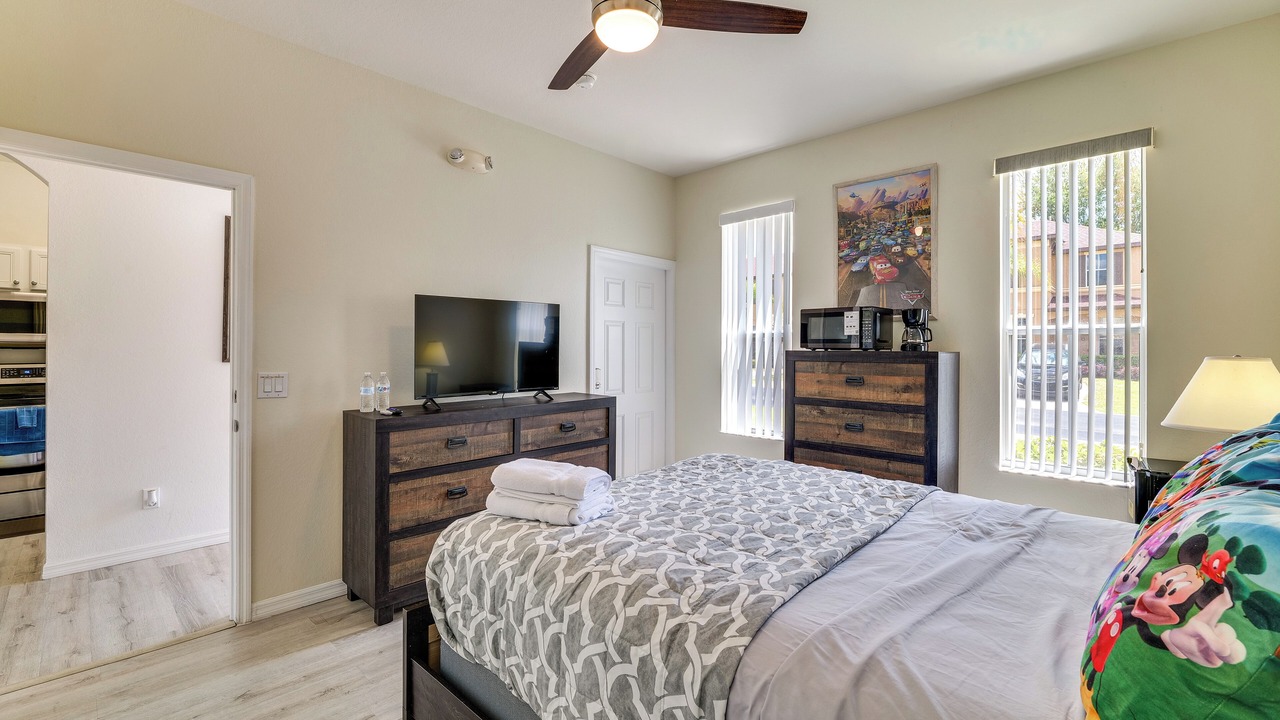 Photo of Bedroom in Regal Palms